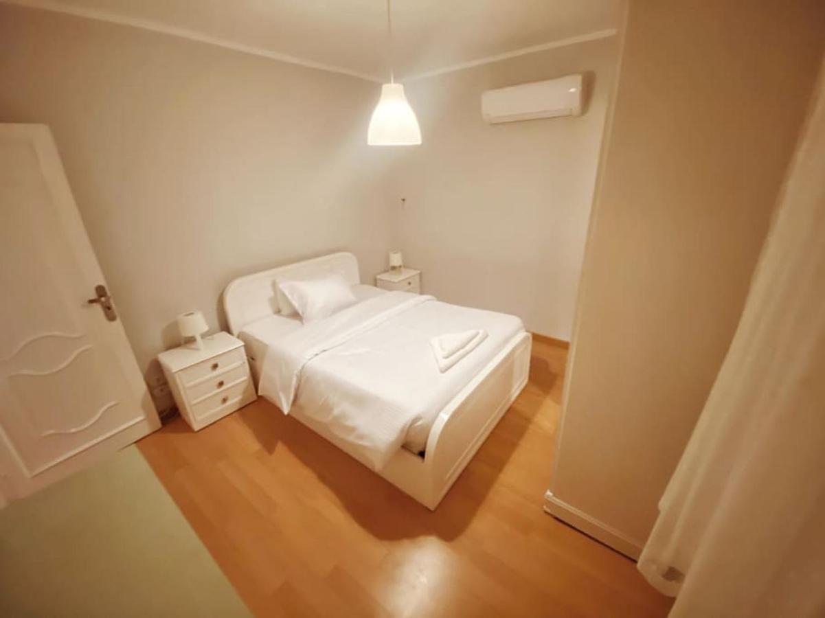 Lisianthus 2br With Garden View In Maadi *